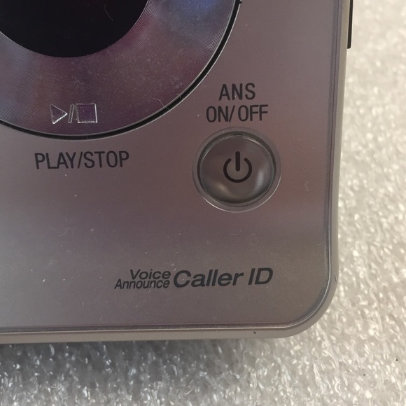 Vtech DECT 6.0 Digital Answering System with Speakerphone HD audio 2 handsets - Picture 9 of 14